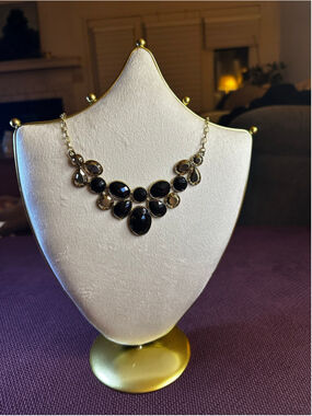 Marysol Accessories Black and Gold Necklace